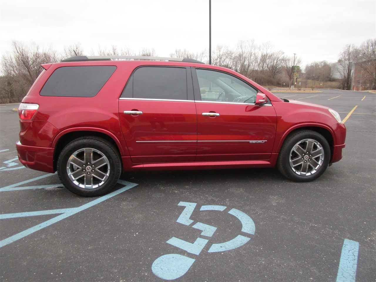 GMC Acadia Denali FWD 2012