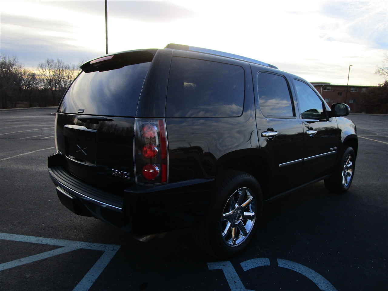 GMC Yukon Denali 4WD 2014