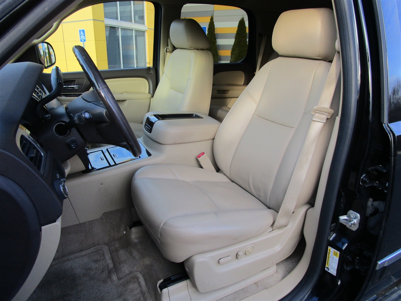 GMC Yukon Denali 4WD 2014