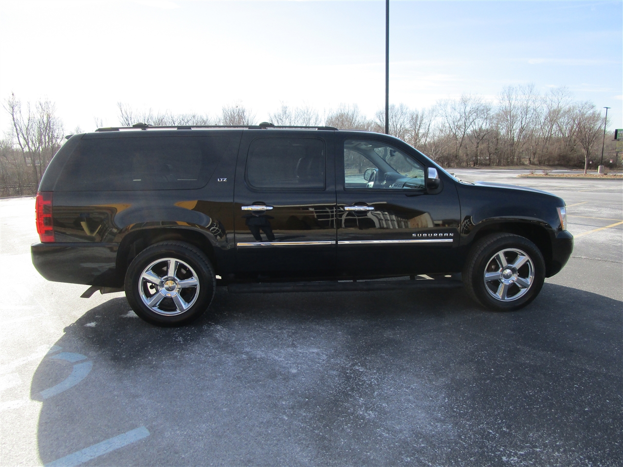 Chevrolet Suburban LTZ 1500 4WD 2013