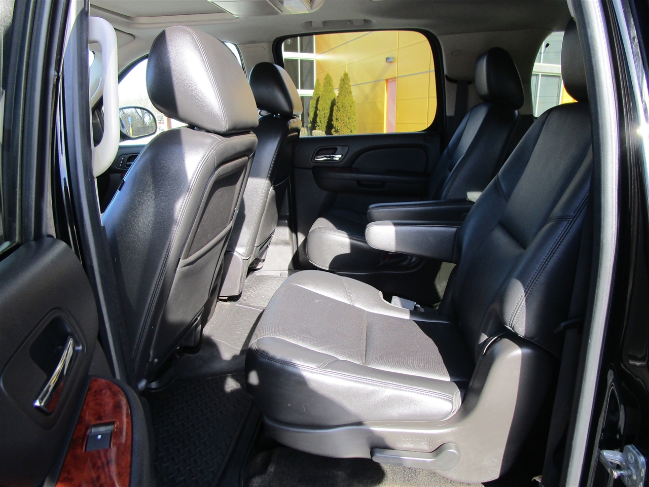 Chevrolet Suburban LTZ 1500 4WD 2013