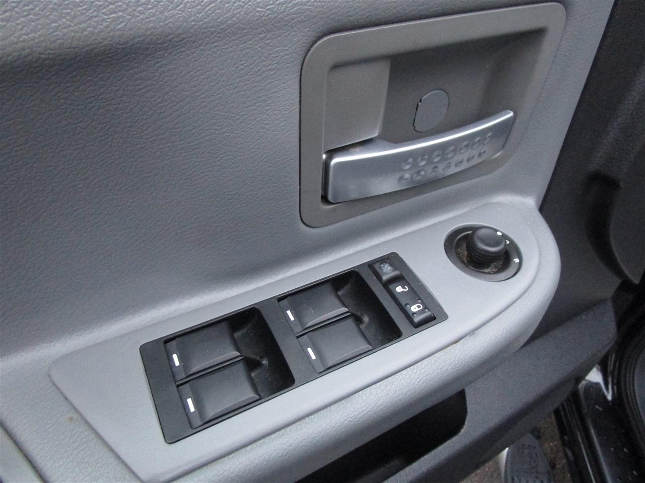 RAM Dakota Laramie Crew Cab 4WD 2011