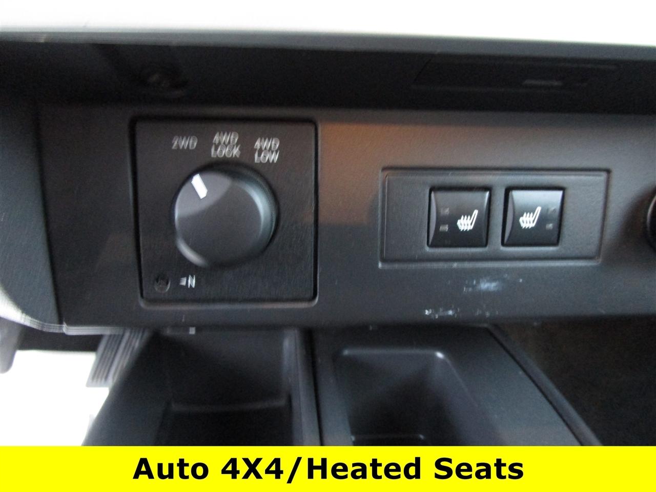 RAM Dakota Laramie Crew Cab 4WD 2011