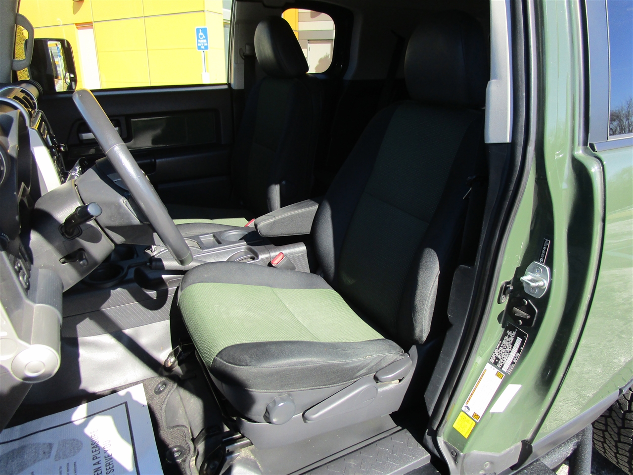 Toyota FJ Cruiser 4WD MT 2011