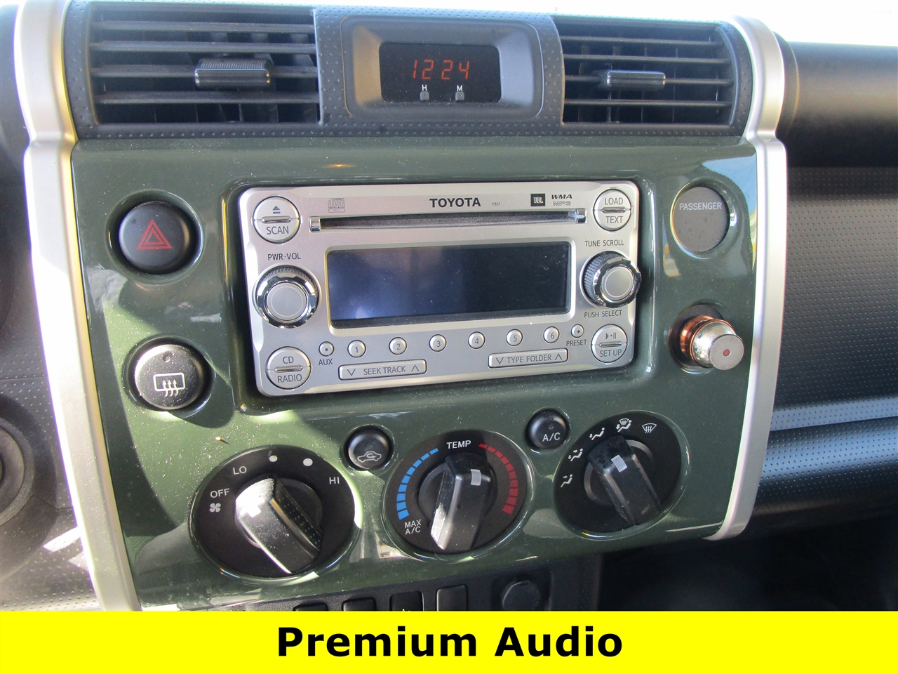 Toyota FJ Cruiser 4WD MT 2011