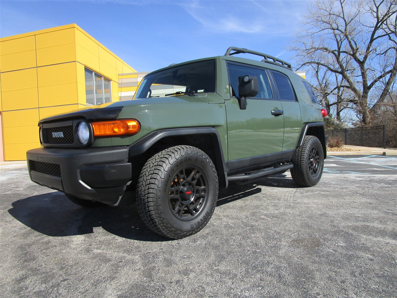 Toyota FJ Cruiser 4WD MT 2011