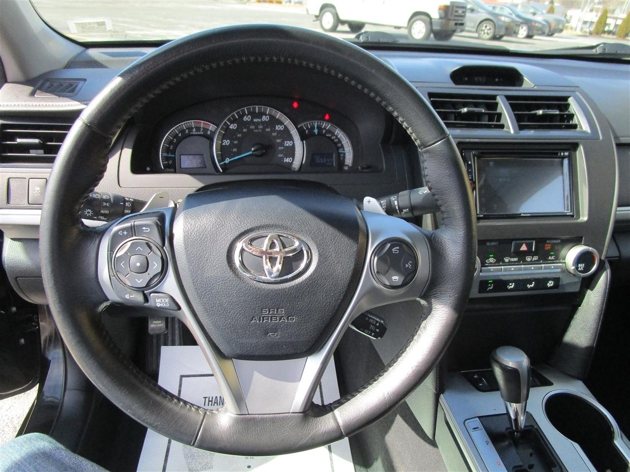 Toyota Camry SE 2012