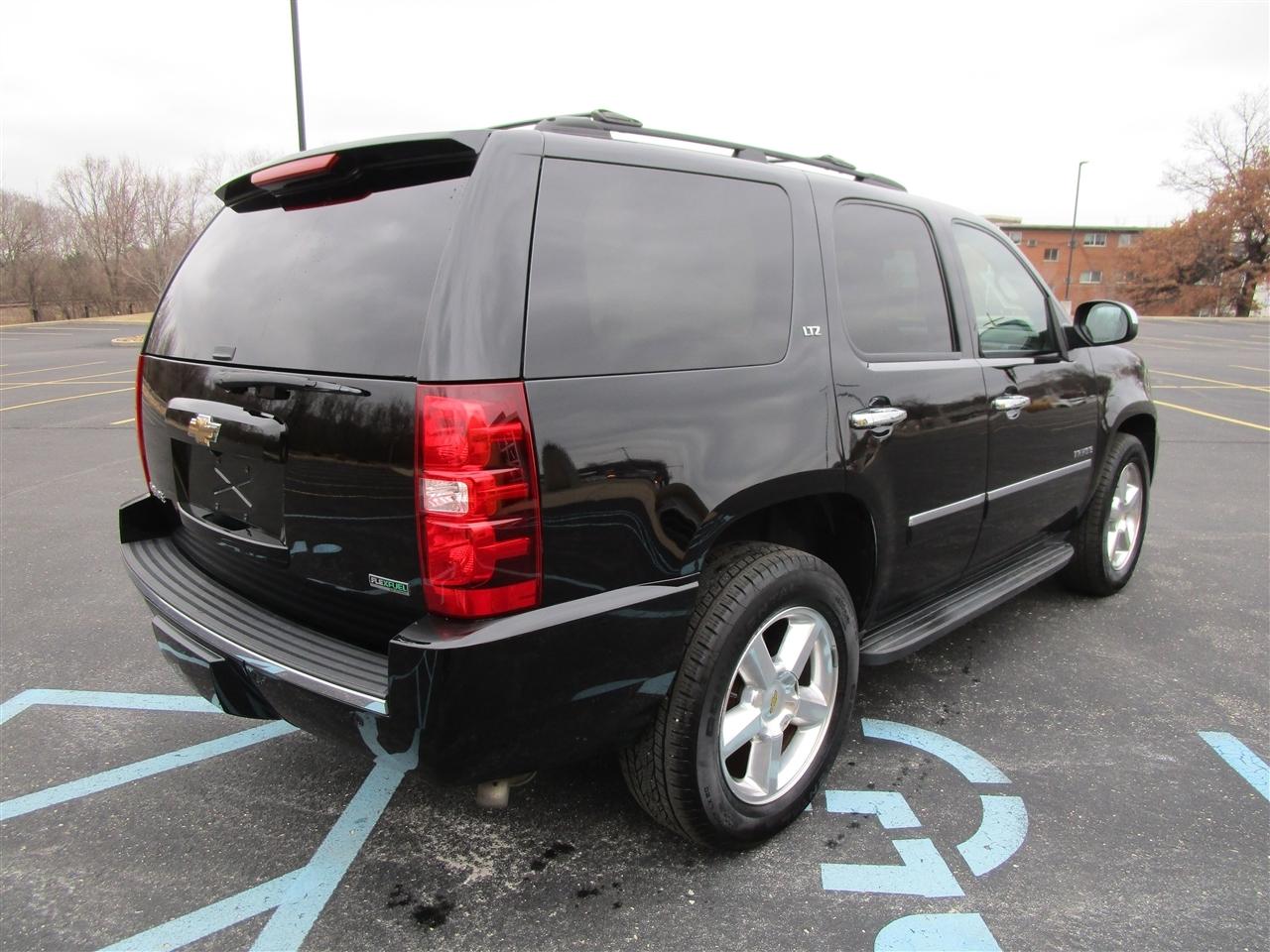 Chevrolet Tahoe LTZ 4WD 2011