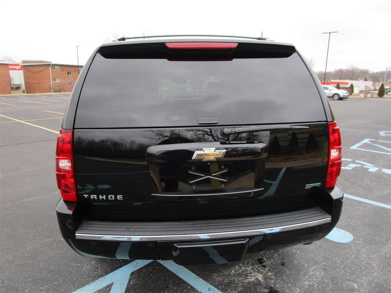 Chevrolet Tahoe LTZ 4WD 2011