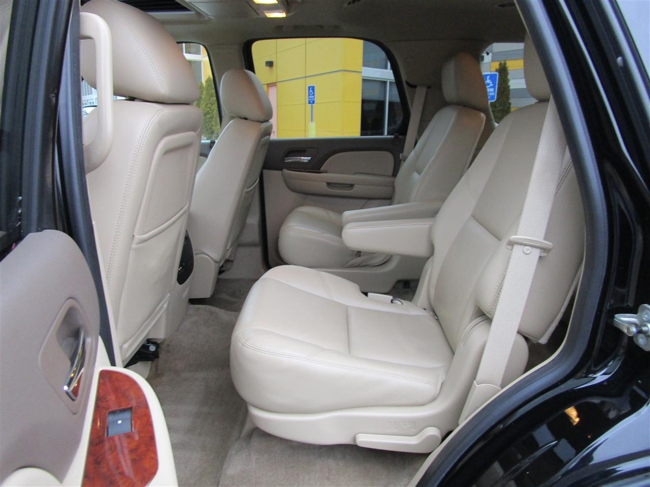 Chevrolet Tahoe LTZ 4WD 2011