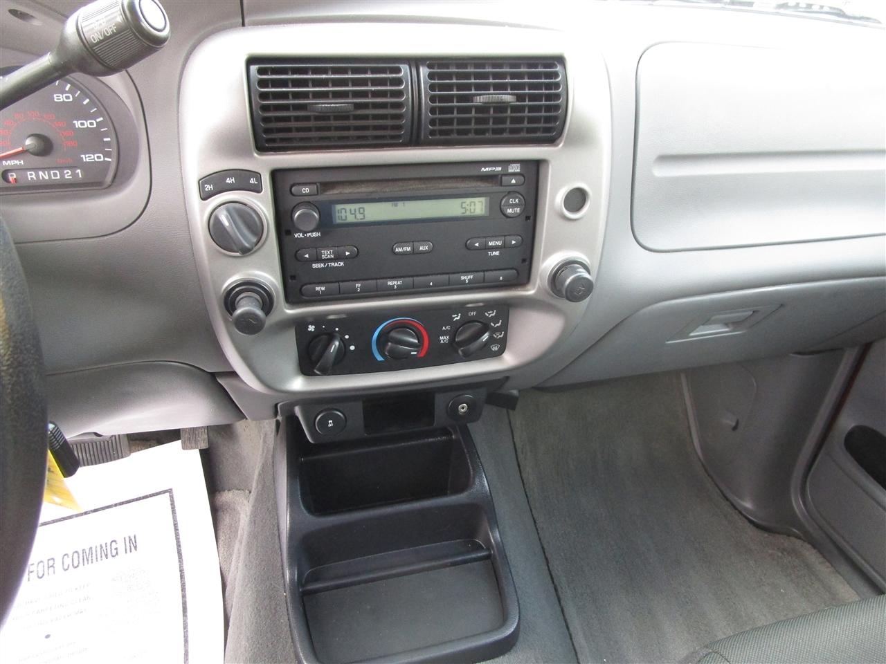 Ford Ranger XLT SuperCab 4-Door 4WD 2011