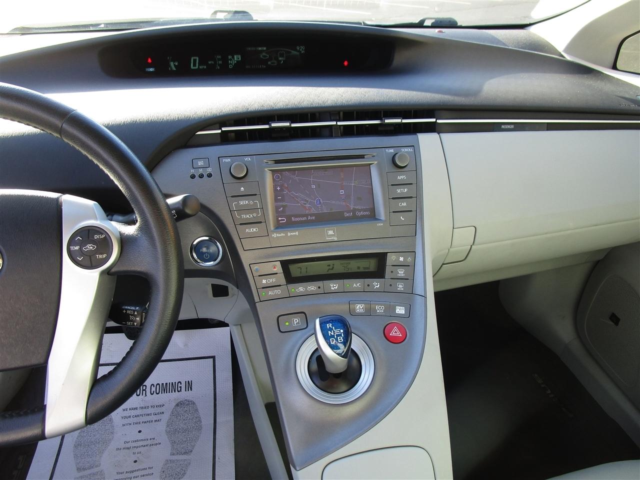 Toyota Prius Four 2015