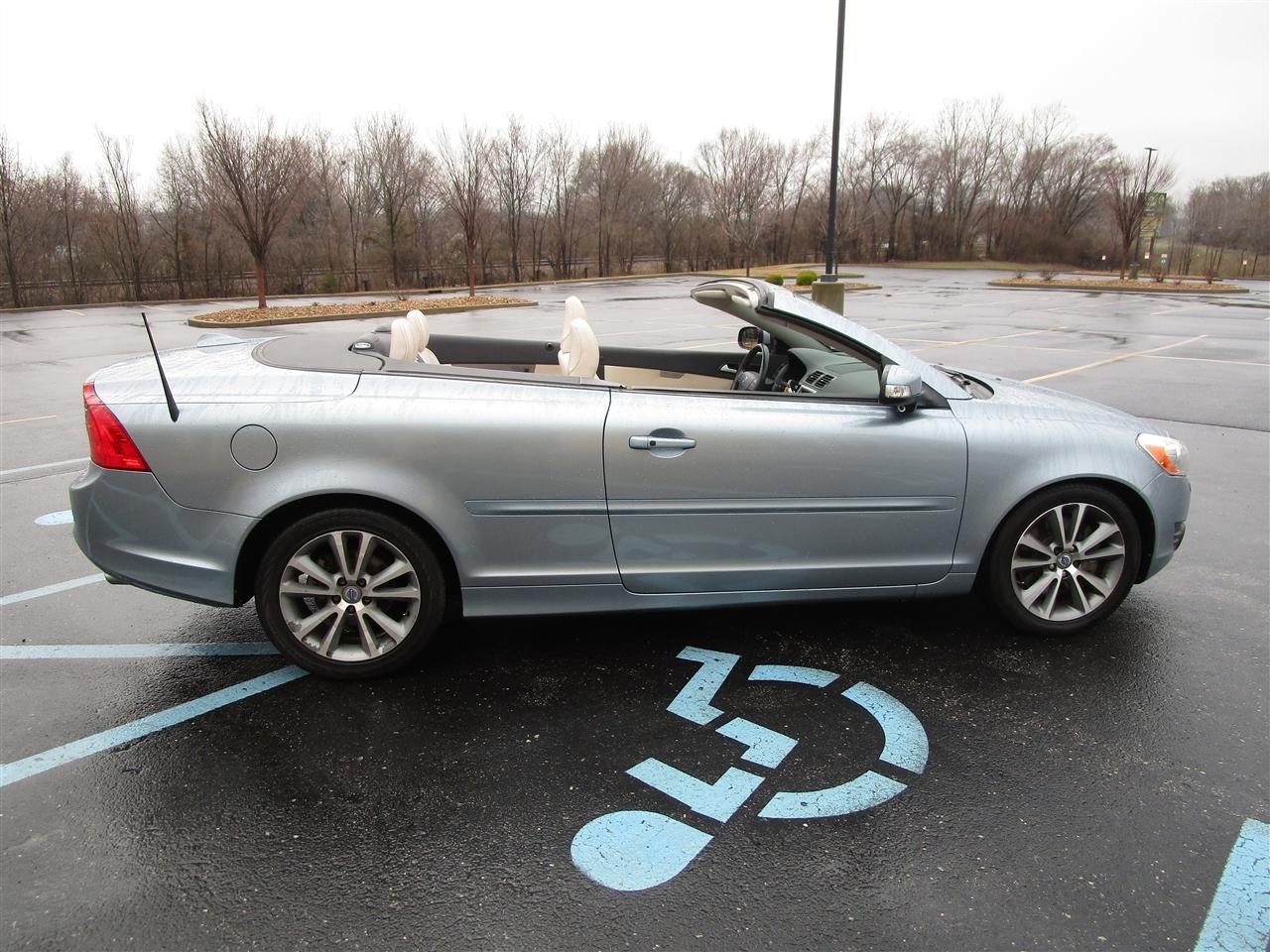 Volvo C70 T5 2011