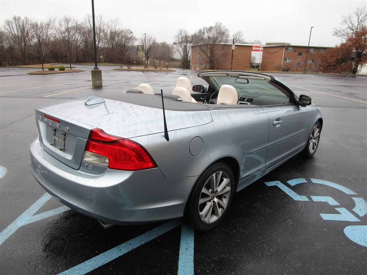 Volvo C70 T5 2011