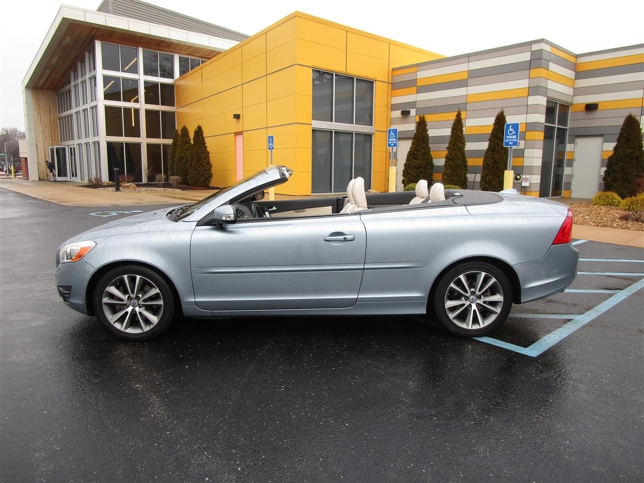 Volvo C70 T5 2011