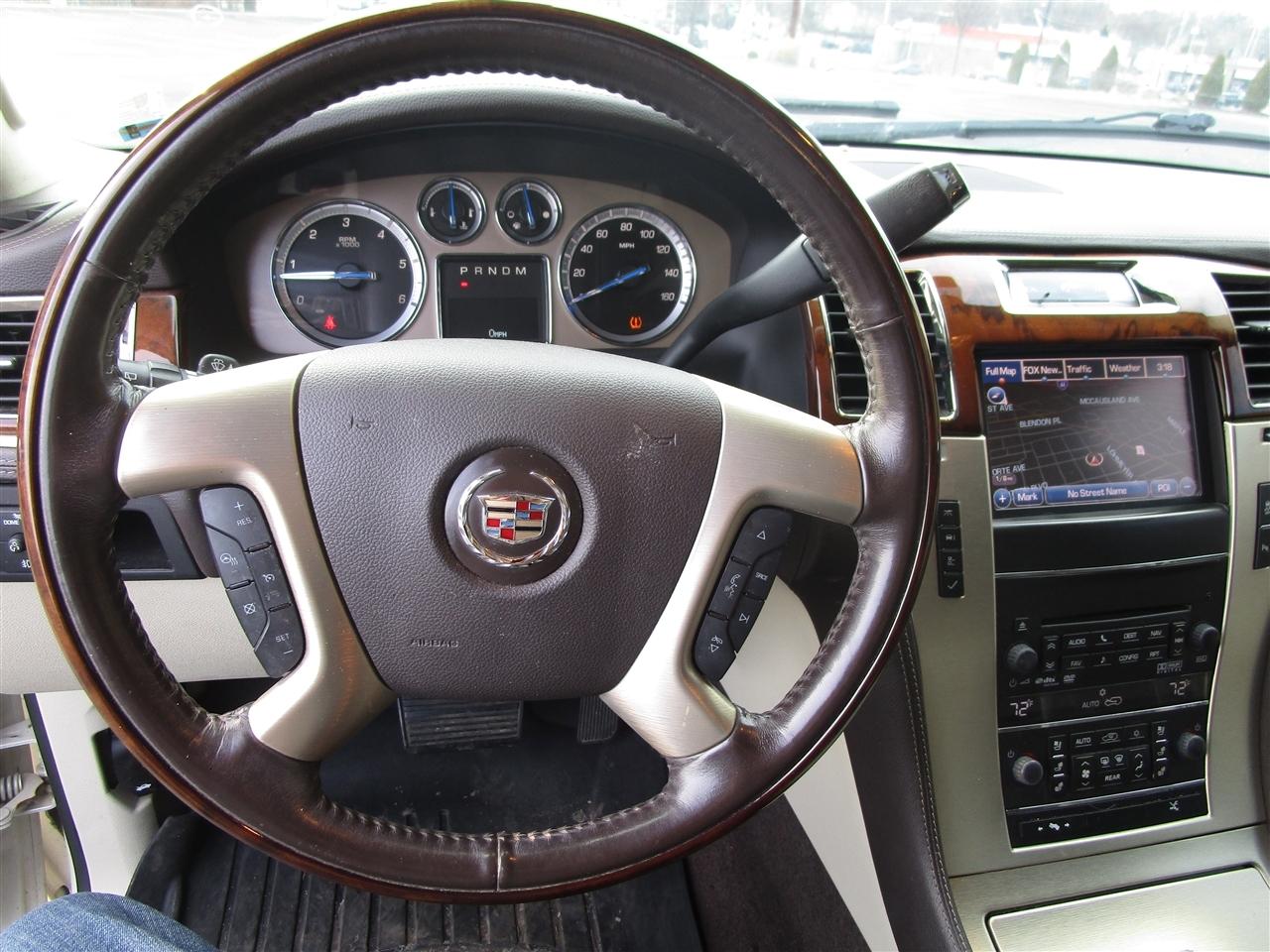 Cadillac Escalade ESV AWD Platinum 2014
