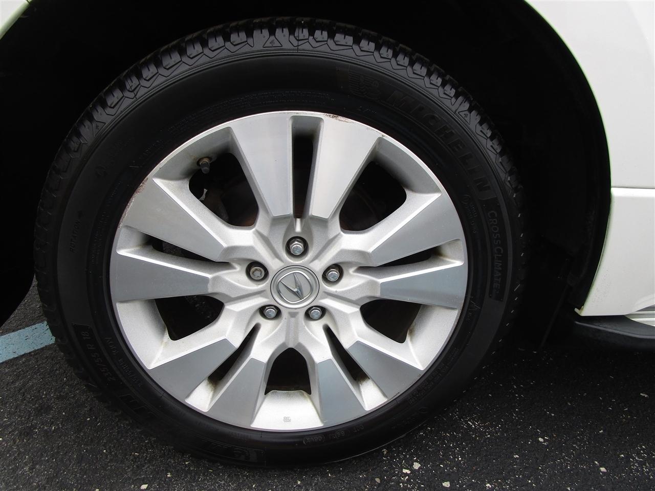 Acura RDX 5-Spd AT with Technology Package 2012