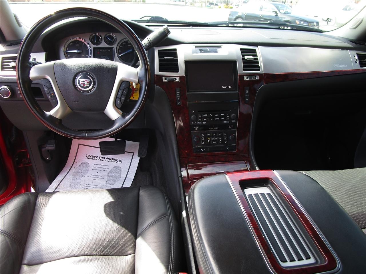 Cadillac Escalade 2WD Luxury 2013