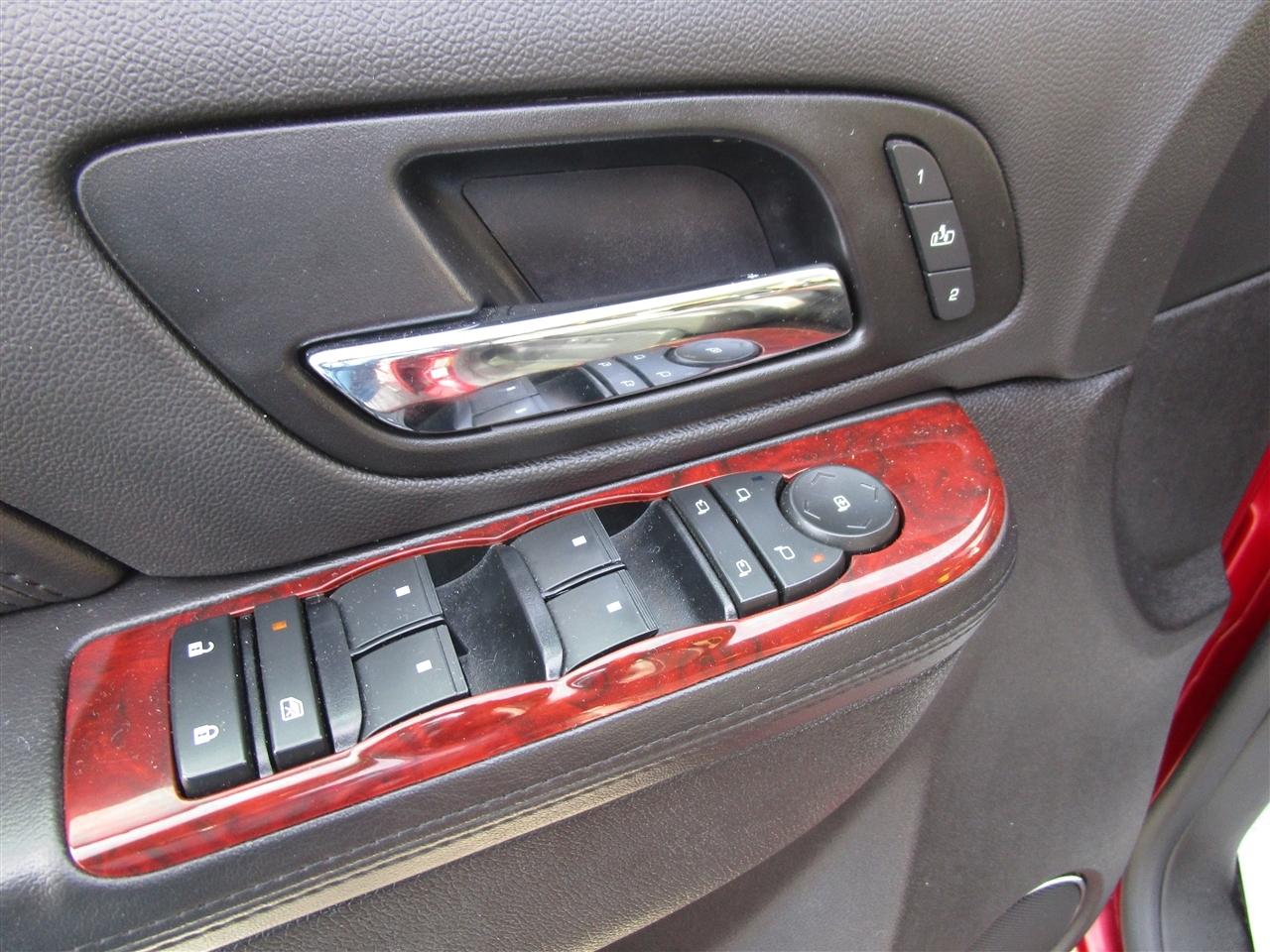 Cadillac Escalade 2WD Luxury 2013