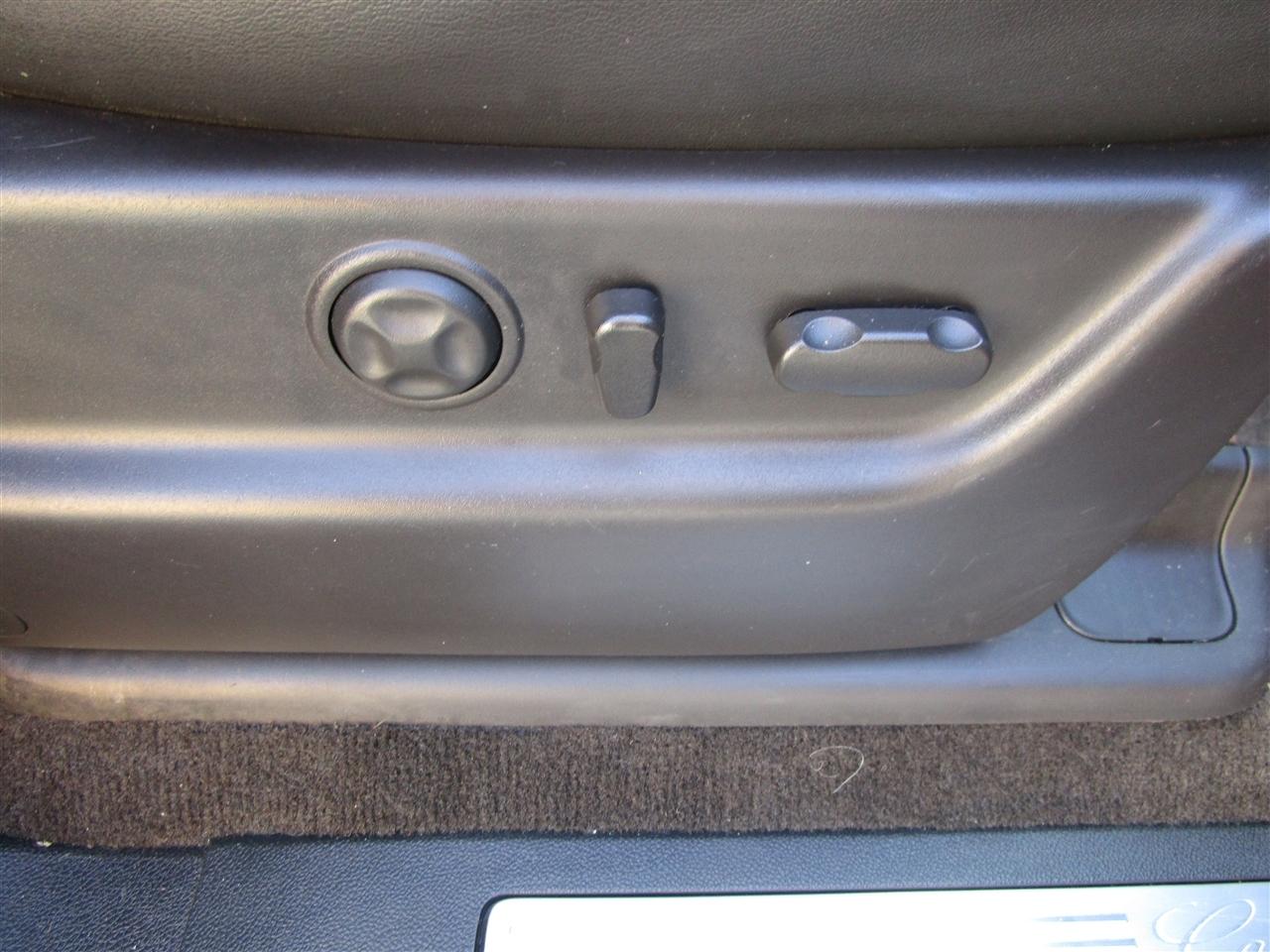 Cadillac Escalade 2WD Luxury 2013