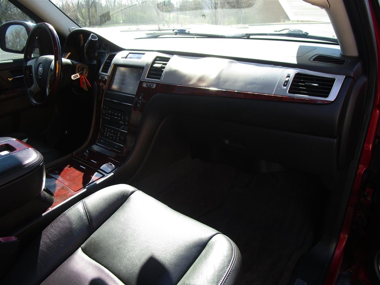 Cadillac Escalade 2WD Luxury 2013