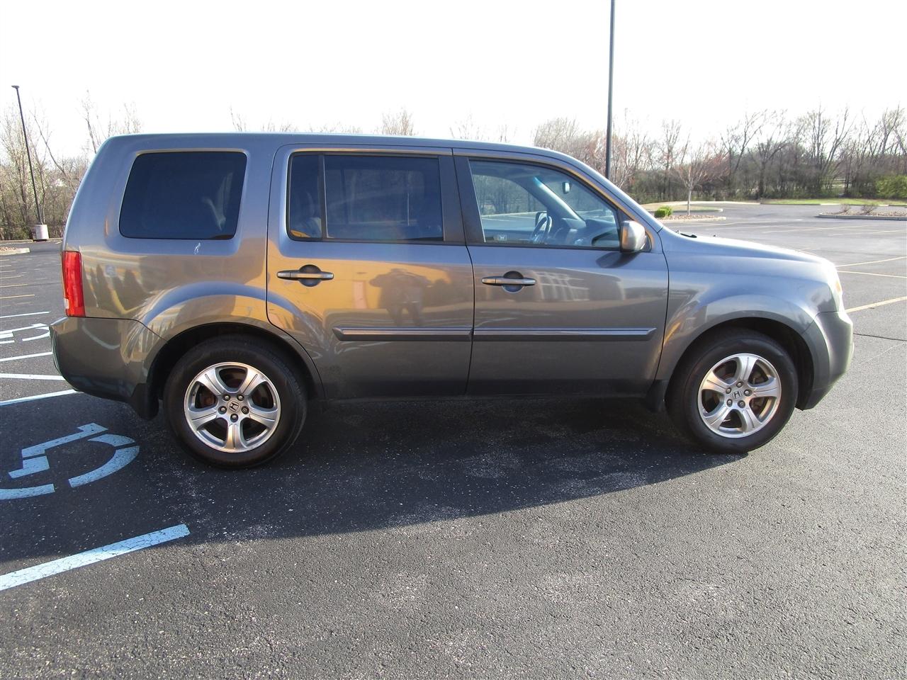 Honda Pilot EX-L 4WD 5-Spd AT 2012