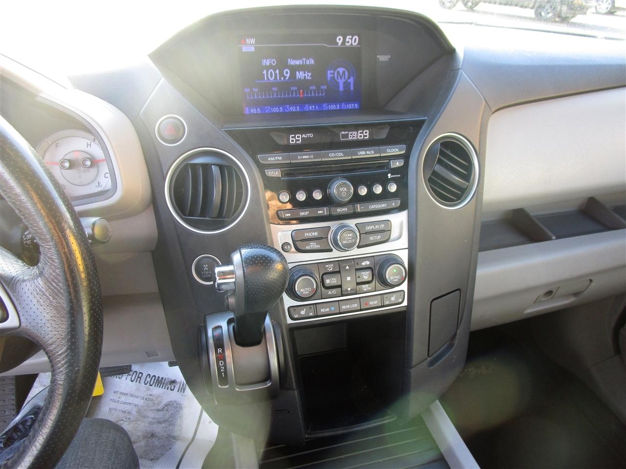 Honda Pilot EX-L 4WD 5-Spd AT 2012