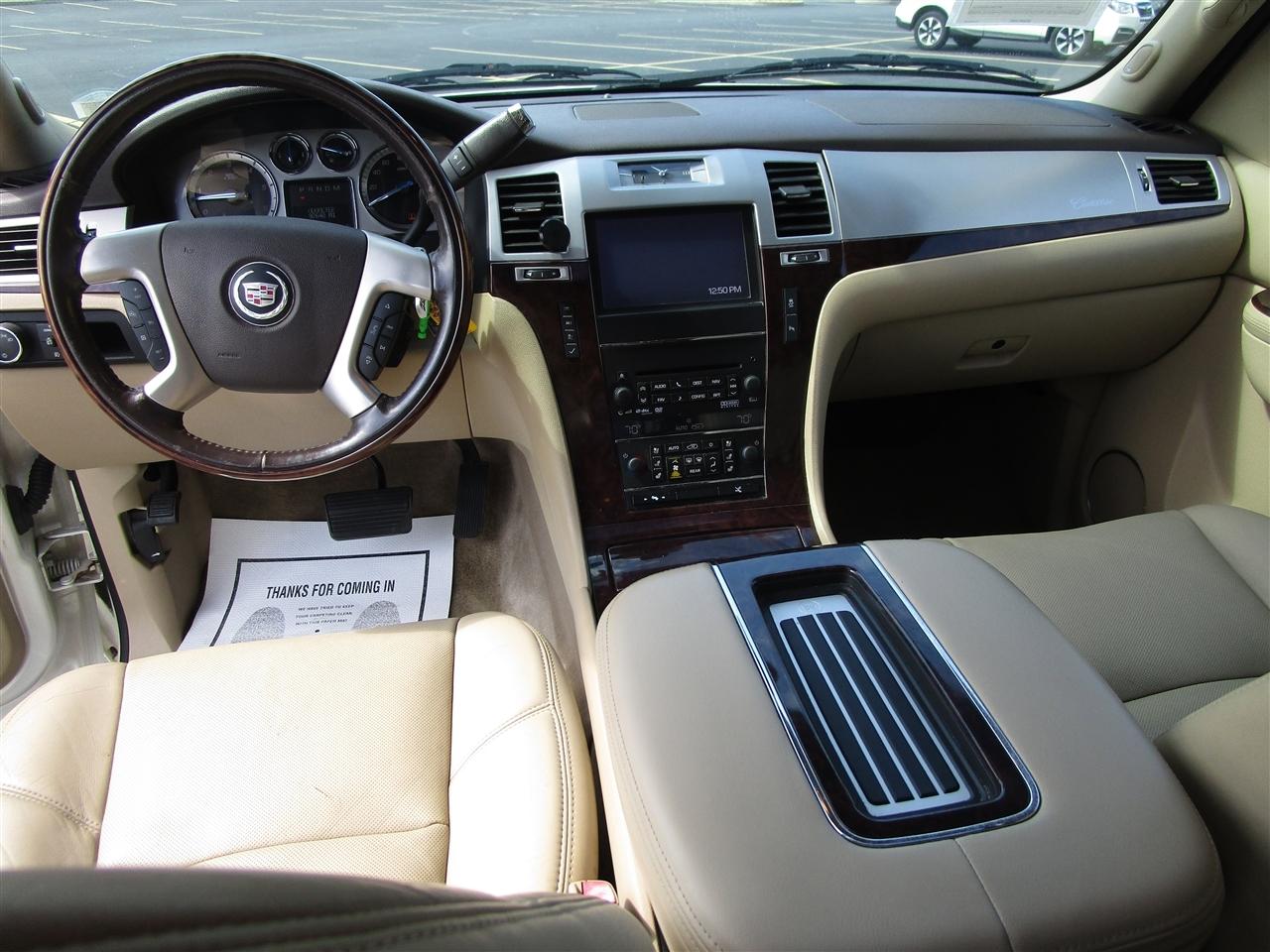 Cadillac Escalade Luxury AWD 2014