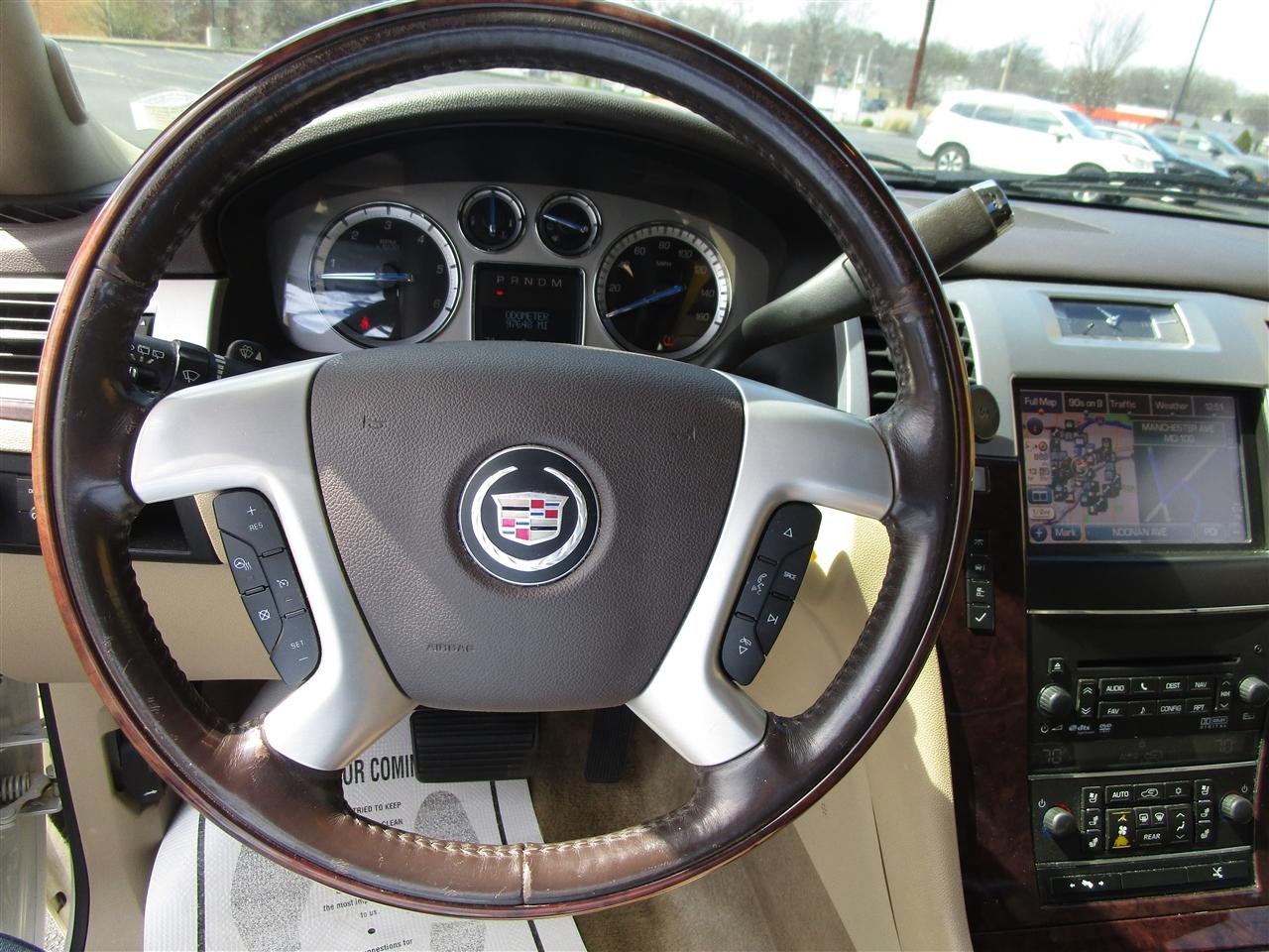 Cadillac Escalade Luxury AWD 2014