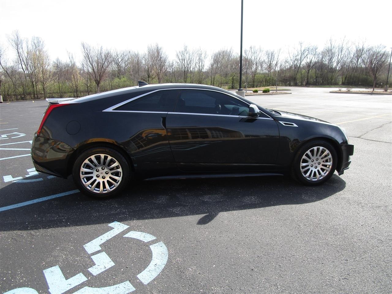 Cadillac CTS Premium AWD Coupe with Navigation 2011