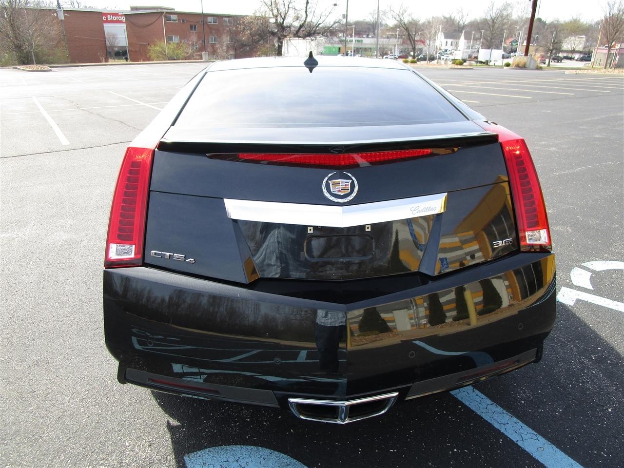 Cadillac CTS Premium AWD Coupe with Navigation 2011