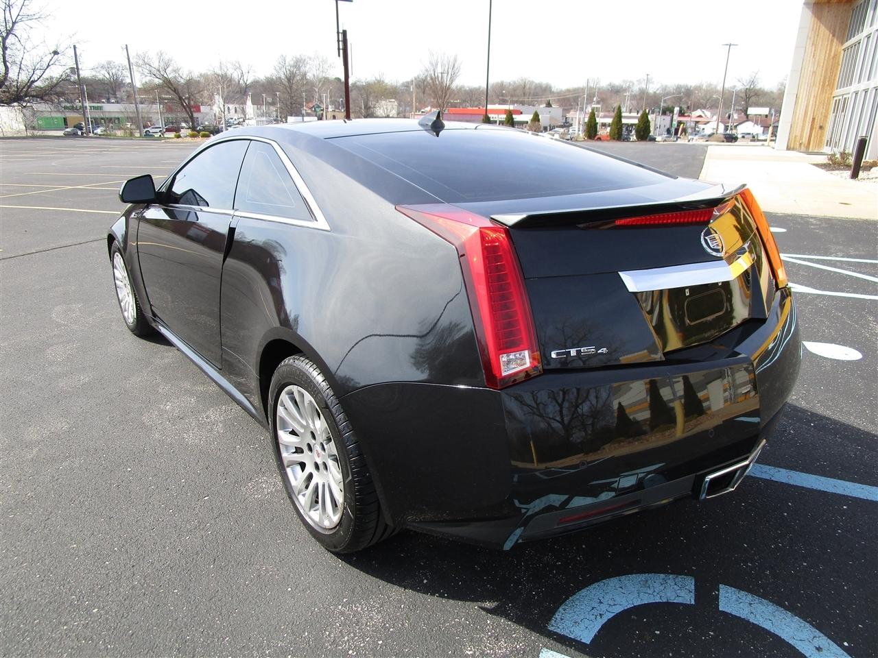 Cadillac CTS Premium AWD Coupe with Navigation 2011