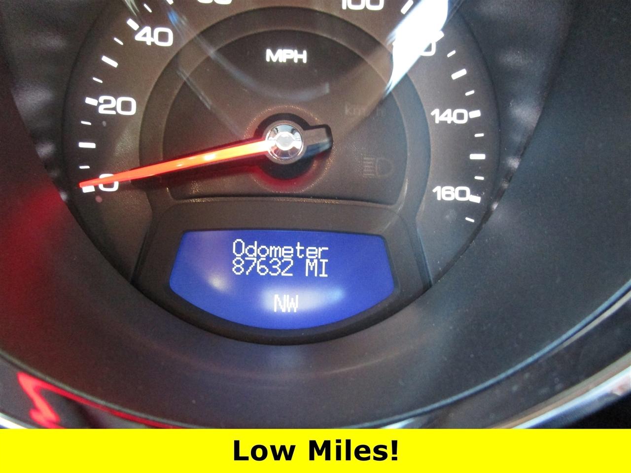 Cadillac CTS Premium AWD Coupe with Navigation 2011