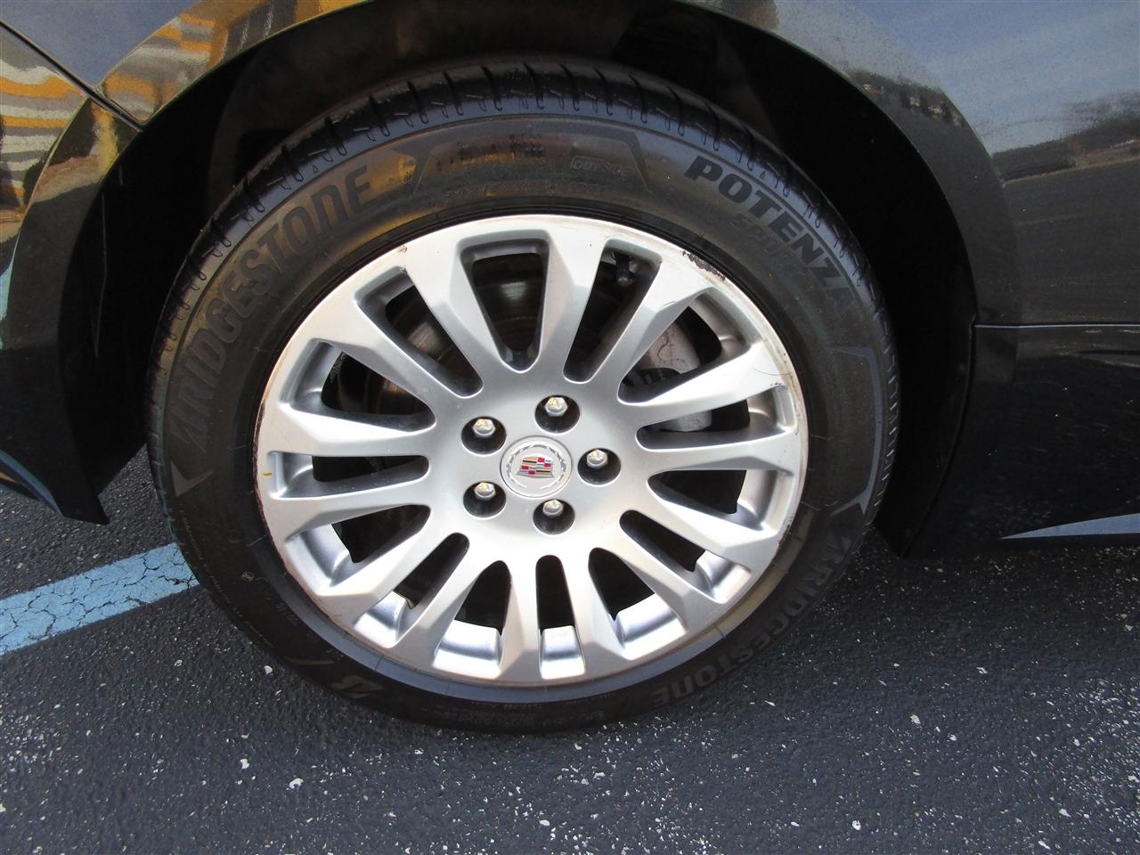 Cadillac CTS Premium AWD Coupe with Navigation 2011