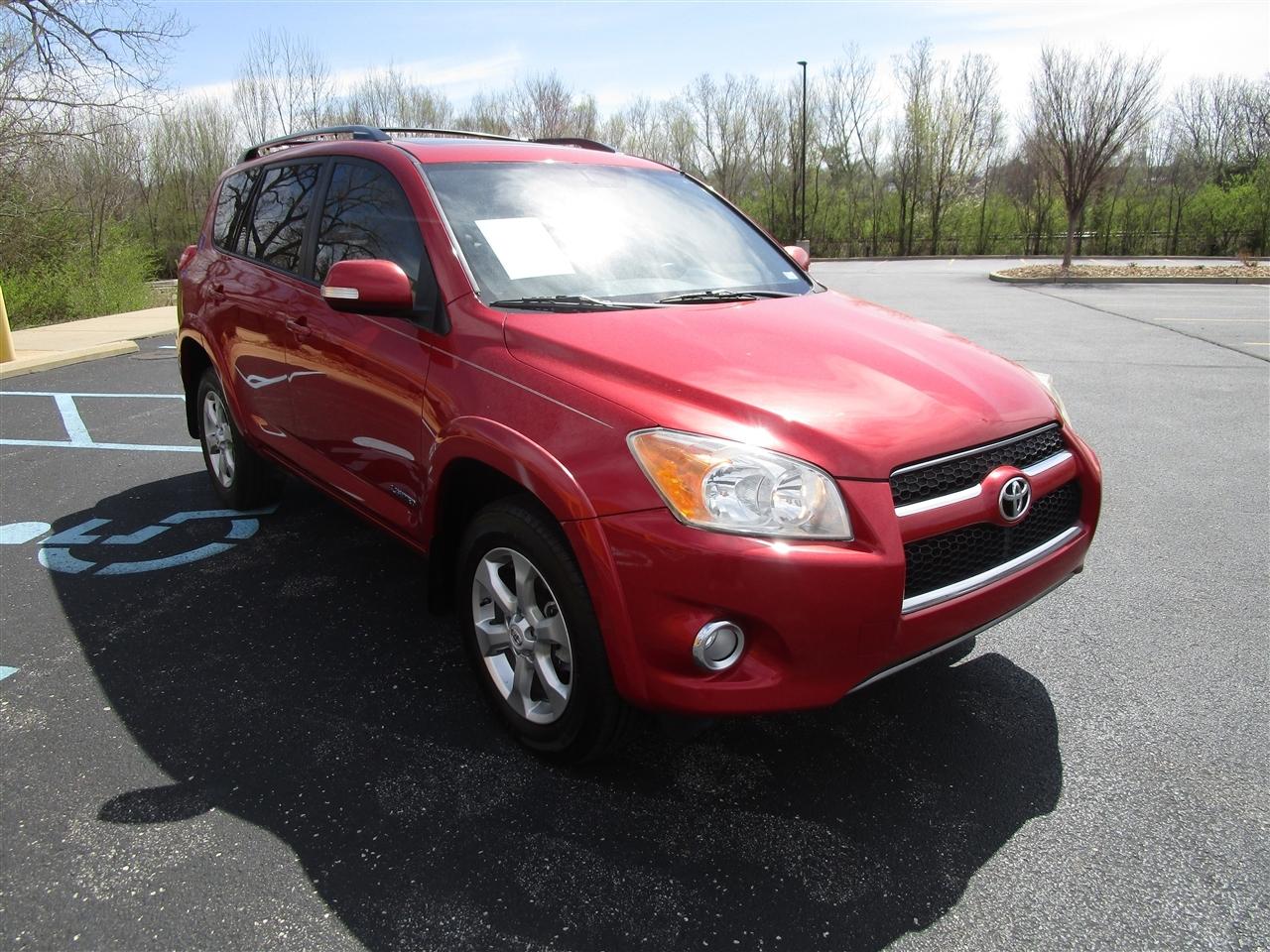 Toyota RAV4 Limited I4 2WD 2010