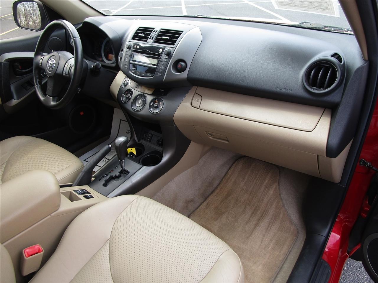 Toyota RAV4 Limited I4 2WD 2010