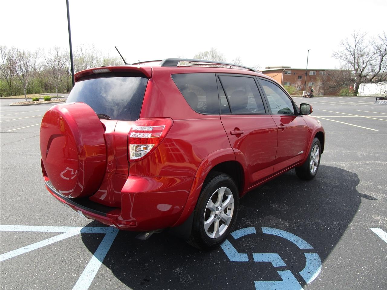 Toyota RAV4 Limited I4 2WD 2010