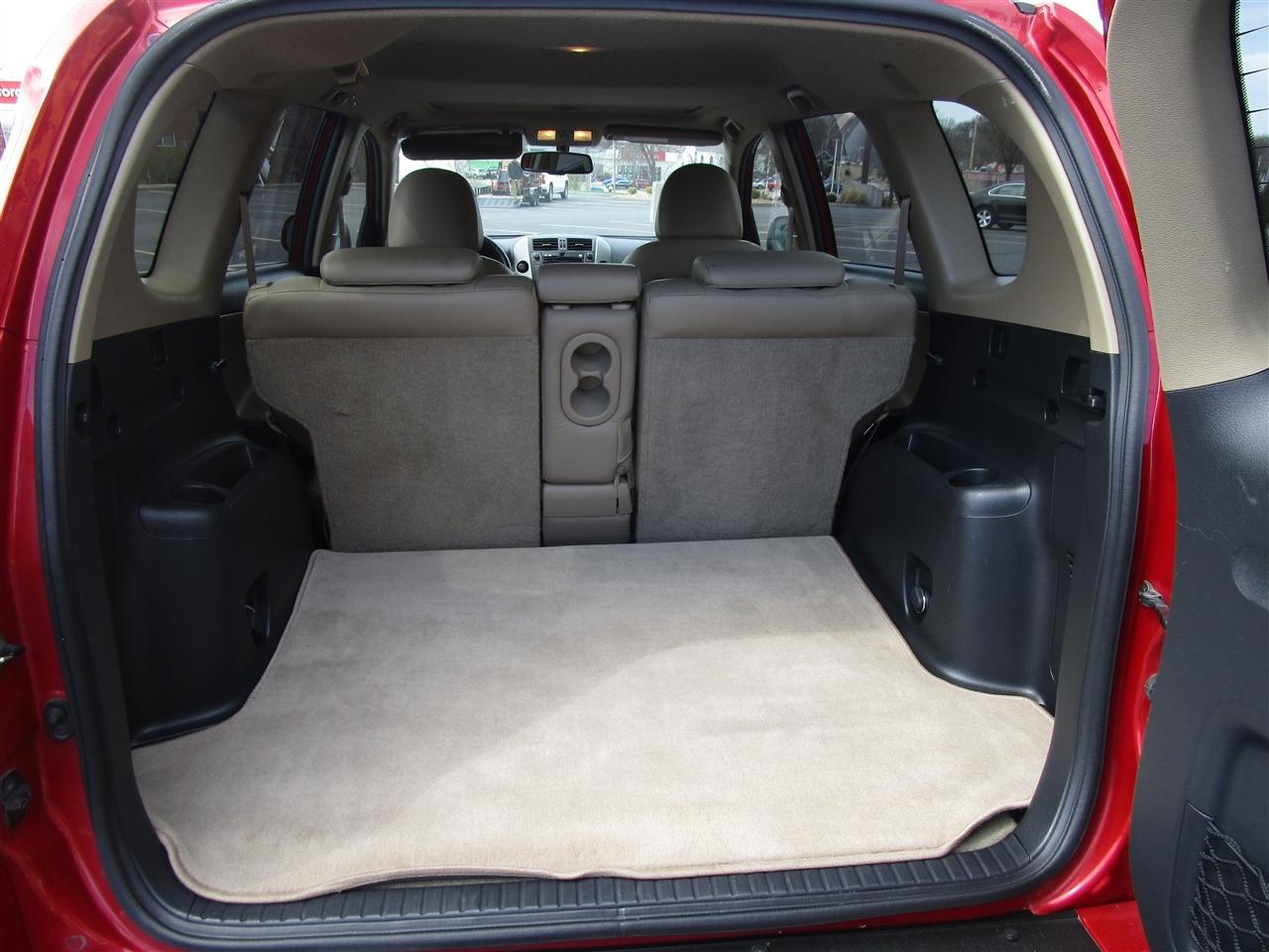 Toyota RAV4 Limited I4 2WD 2010