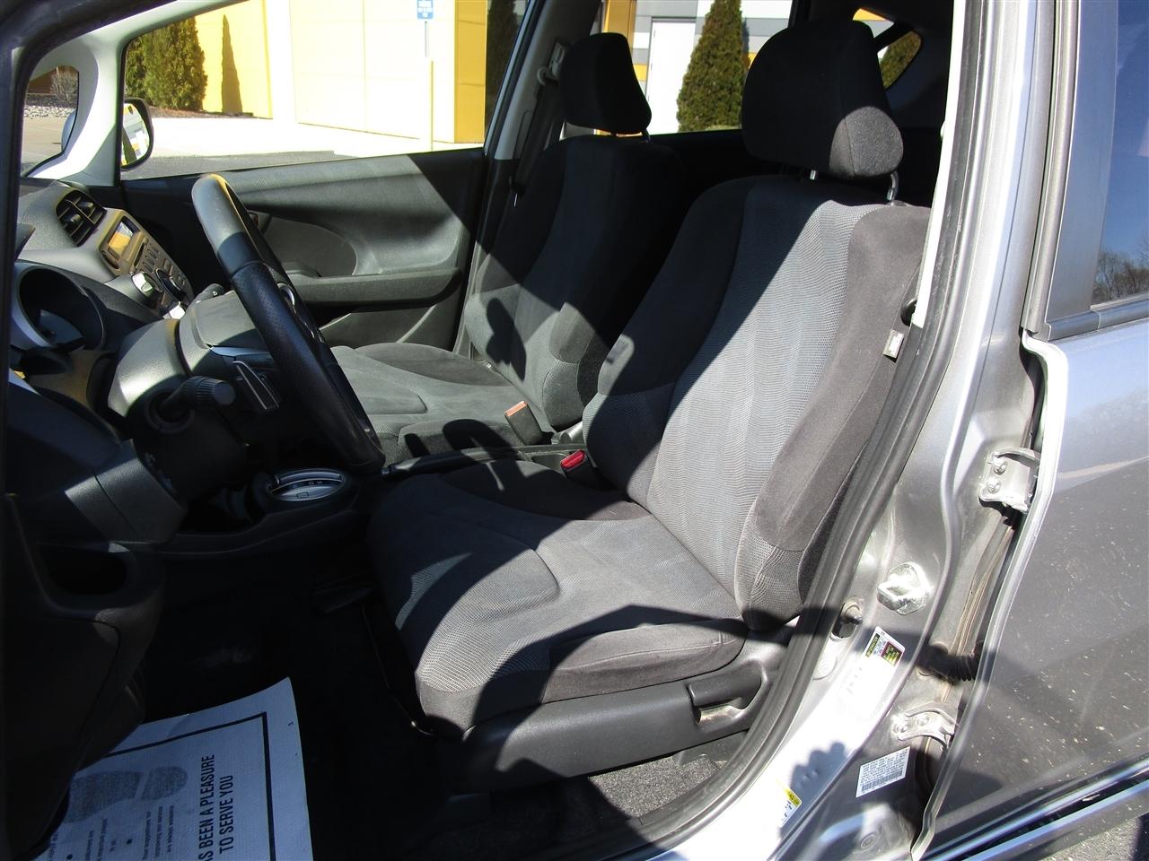 Honda Fit Sport 5-Speed AT 2010