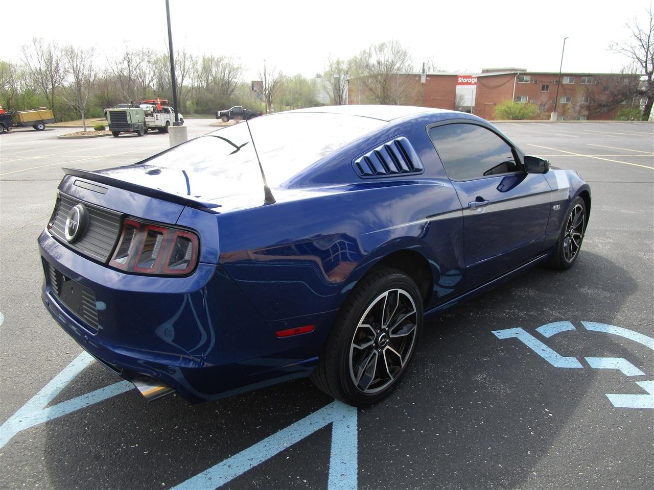 Ford Mustang GT Coupe 2013