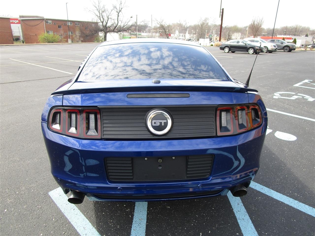 Ford Mustang GT Coupe 2013