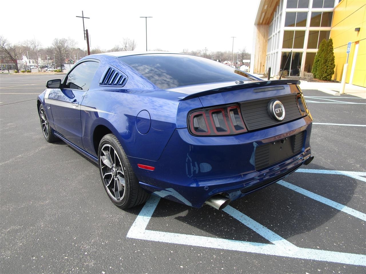 Ford Mustang GT Coupe 2013