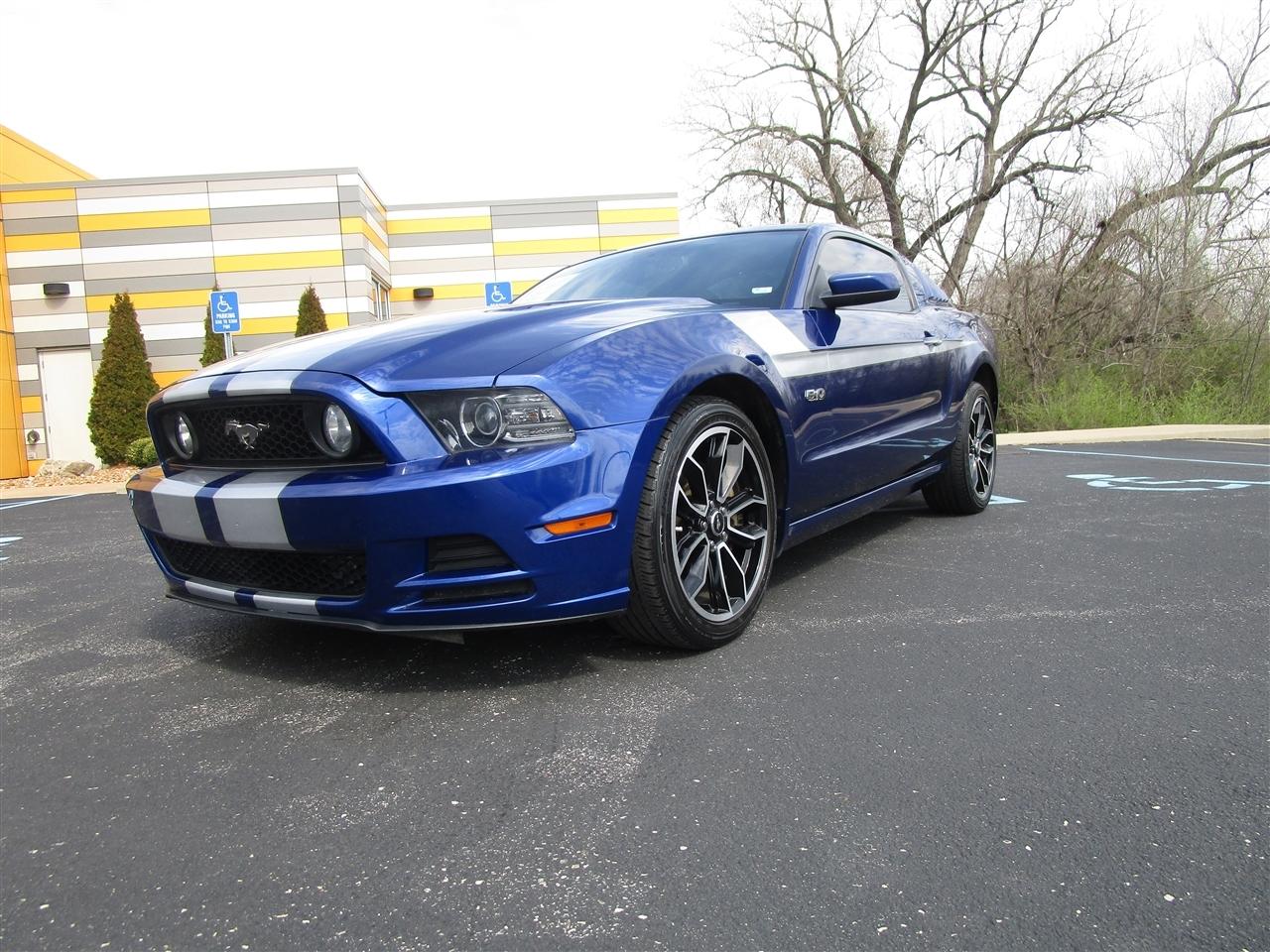 Ford Mustang GT Coupe 2013