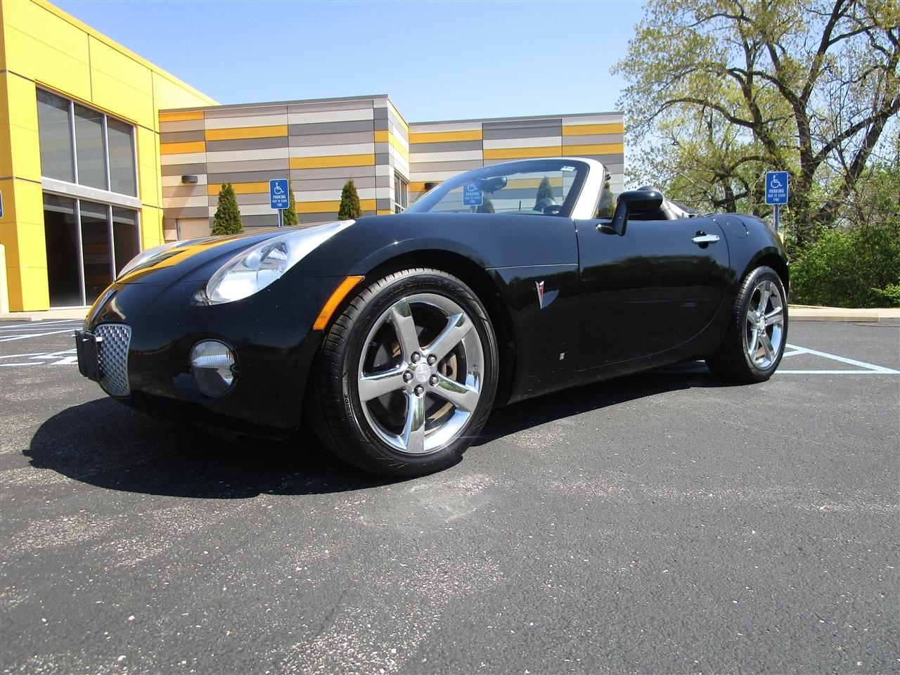 Pontiac Solstice Roadster 2006