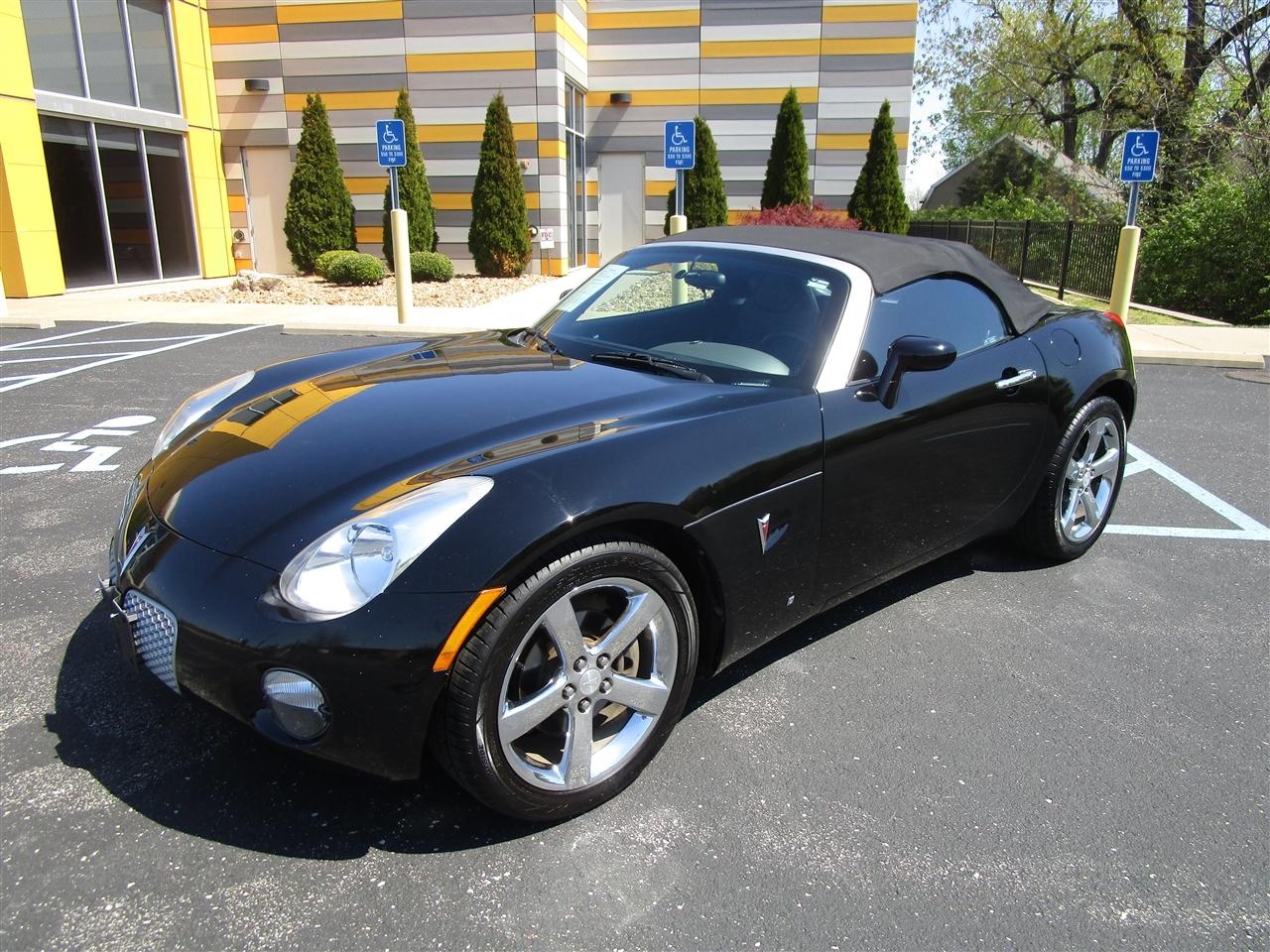 Pontiac Solstice Roadster 2006