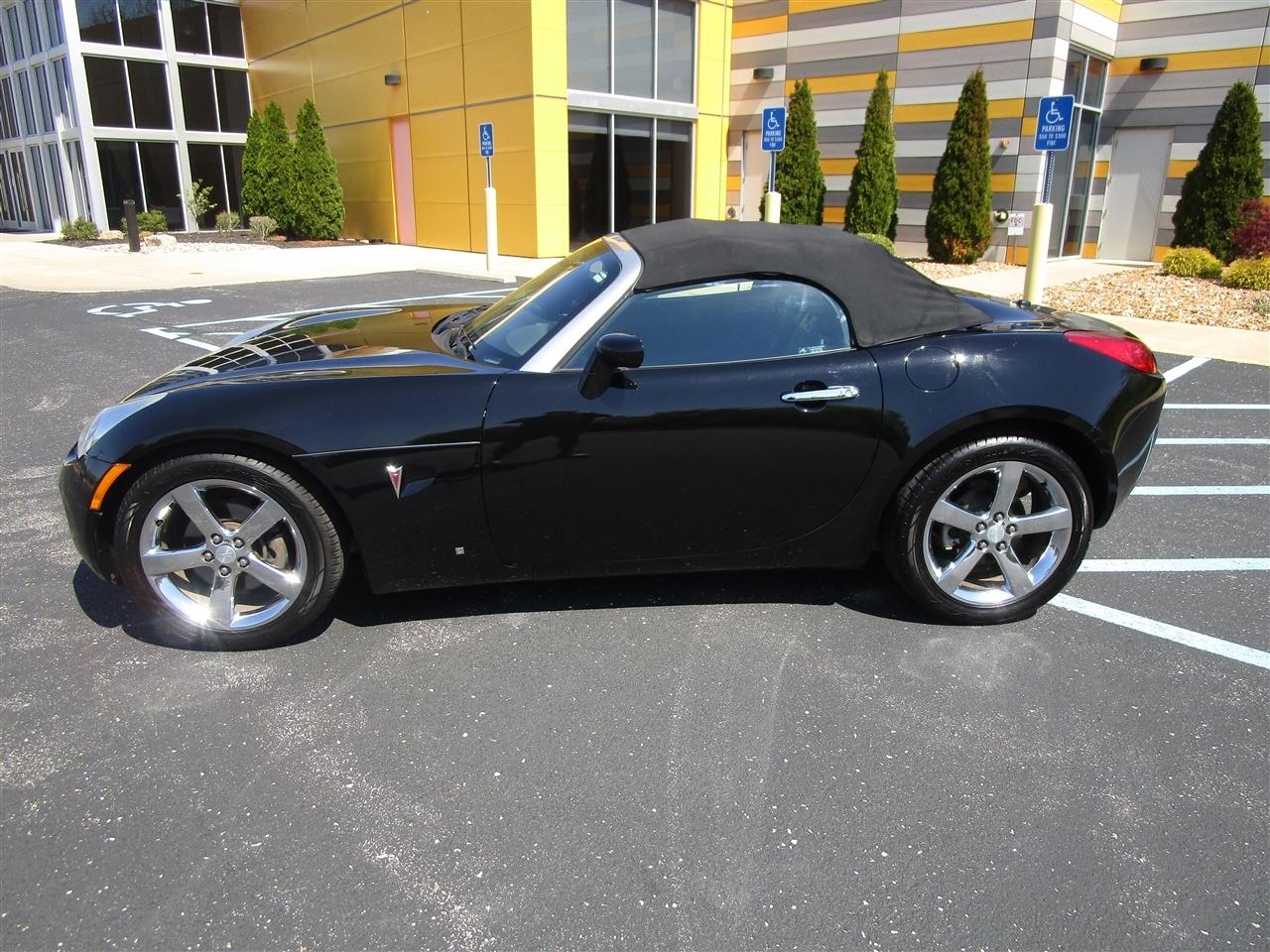 Pontiac Solstice Roadster 2006