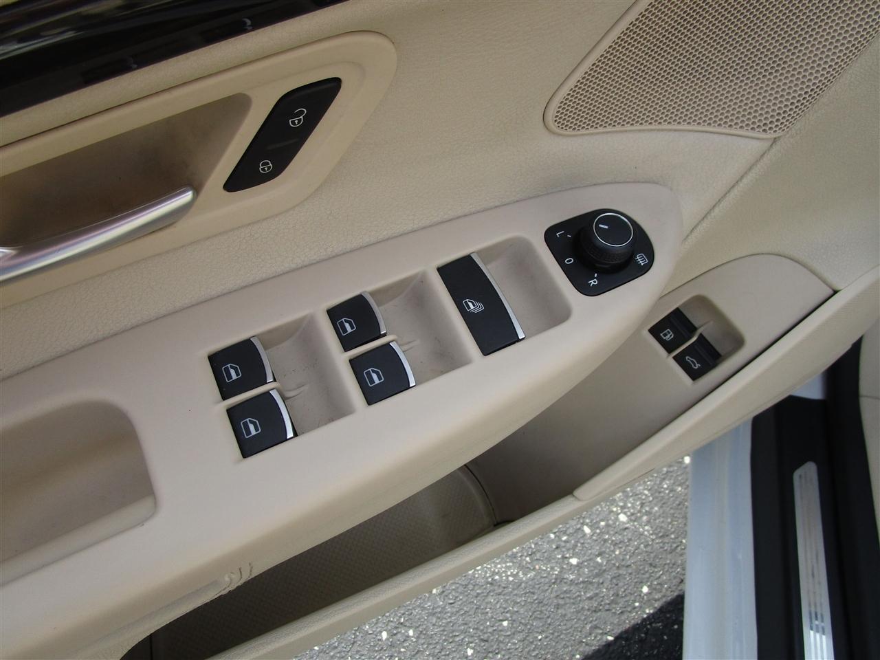 Volkswagen Eos Executive 2015