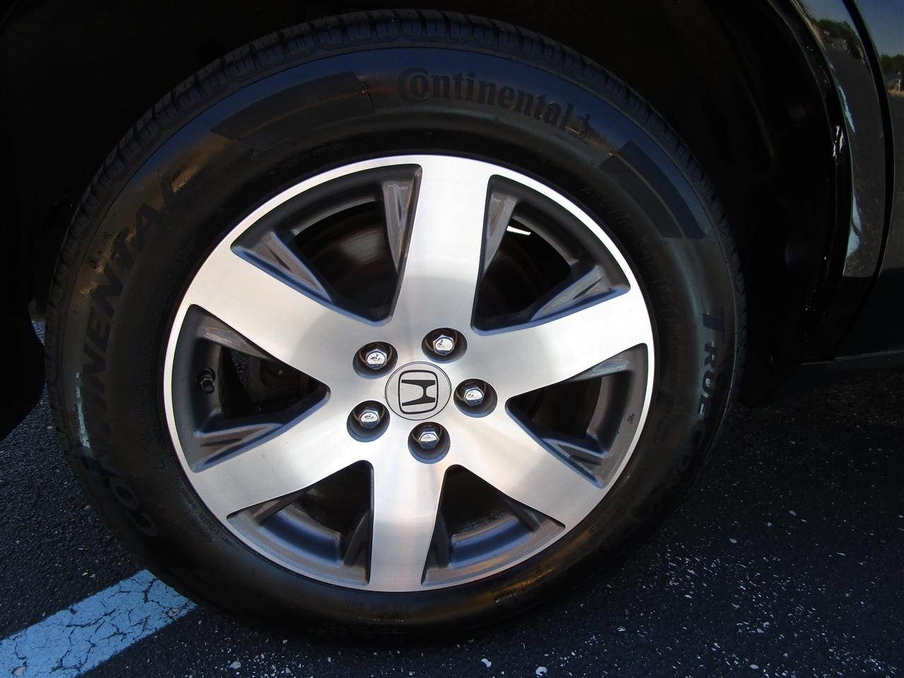 Honda Pilot Touring 4WD 5-Spd AT with DVD 2012