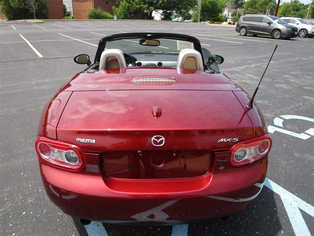 Mazda MX-5 Miata Grand Touring PRHT 2009