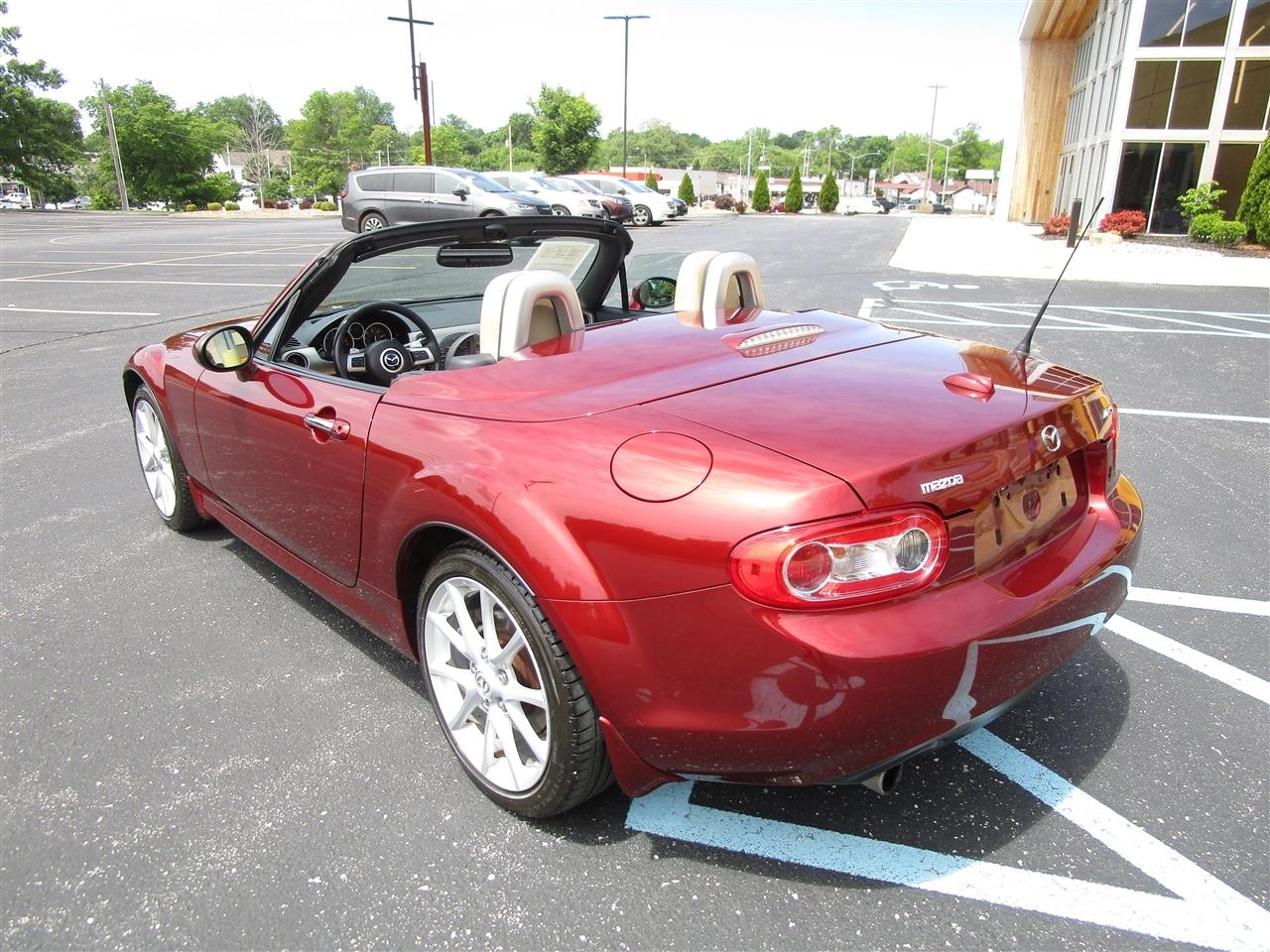 Mazda MX-5 Miata Grand Touring PRHT 2009